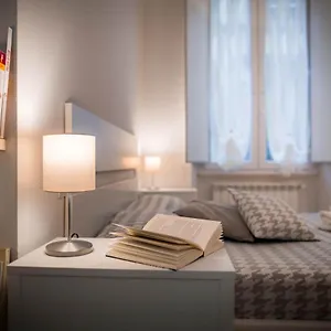 Novella White Firenze